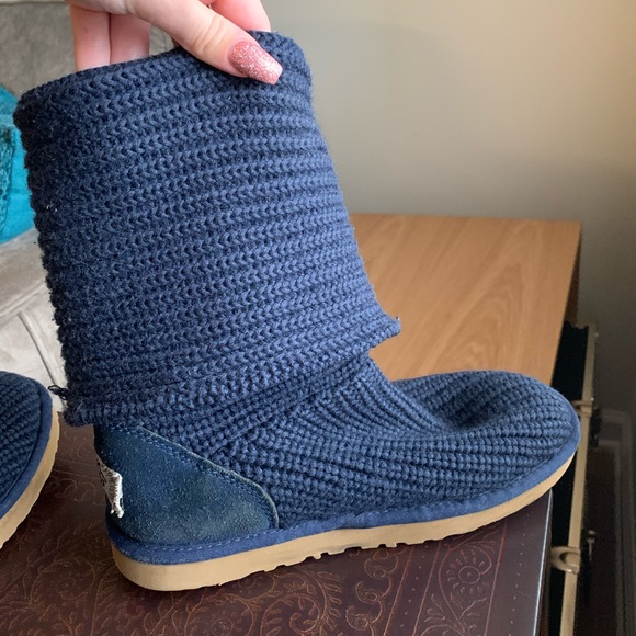 Navy Blue Slouchy Uggs - Picture 3 of 6